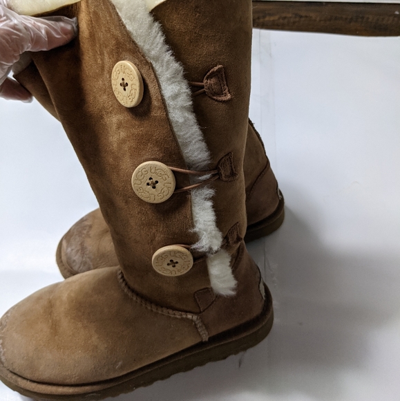 UGG boots - Picture 1 of 15